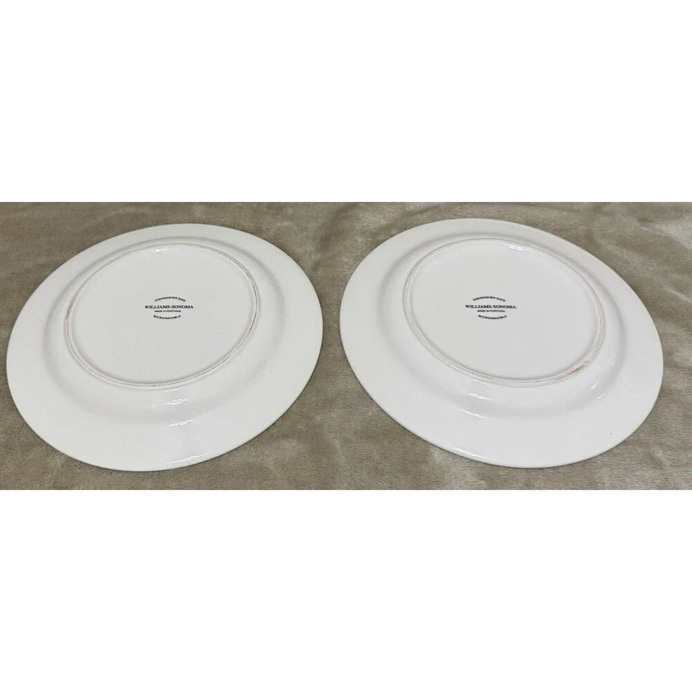 Set Of 2 Williams Sonoma Christmas Plates Wine Bottle Cupcake Holly Berries
